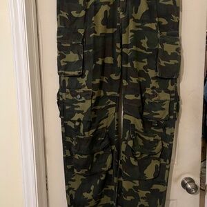 Plus Size 2XL, 42 WAIST CAMO Denim CARGO Pants Adjustable Ankles Pockets